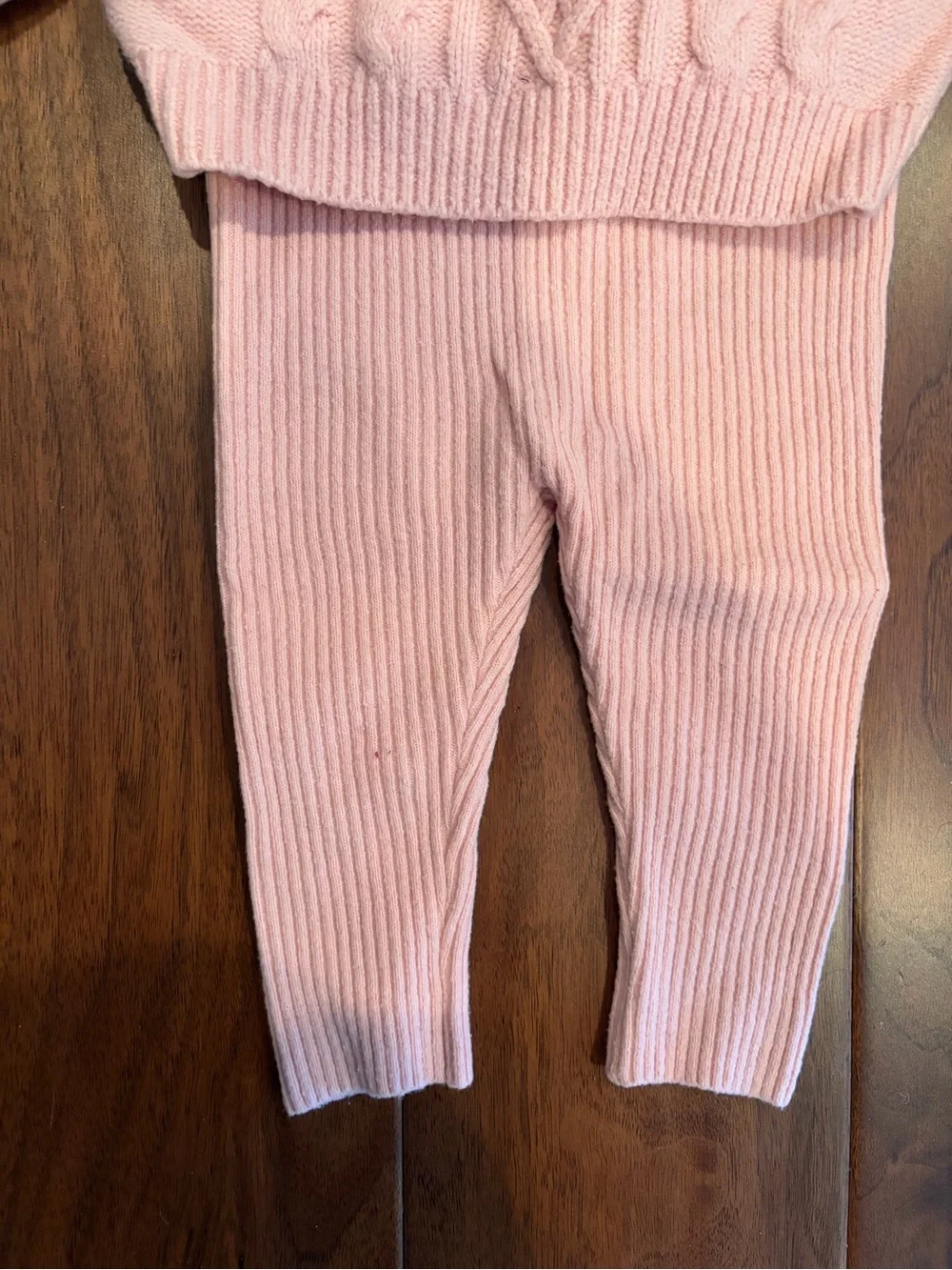 GAP Pink Cable Knit Set & Gray Bow Accent Knit Set size 12-18 mo EUC